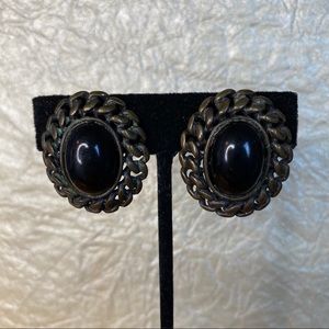 Vintage Black Oval in Chain Metal Clip On Earrings